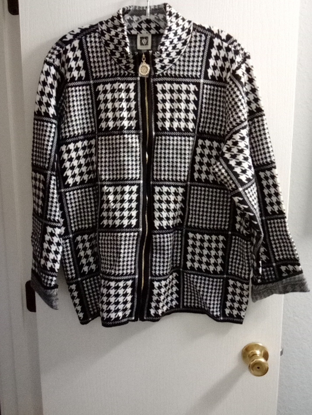 Anne Klein Black & White Houndstooth Zip-Front Jacket